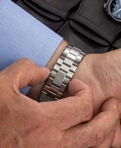 Formex – Essence ThirtyNine (39mm) Automatik Chronometer – Grün -WATBANDIT Verkäufe Formex Essence FortyThree clasp min 2