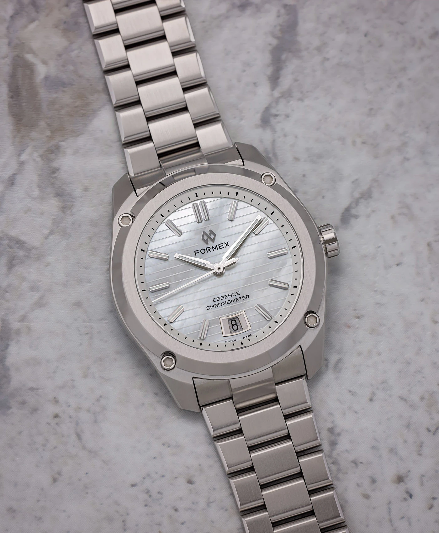 Formex – Essence ThirtyNine (39mm) Automatik Chronometer – Perlmutt 4 Formex – Essence ThirtyNine (39mm) Automatik Chronometer – Perlmutt – Bild 4