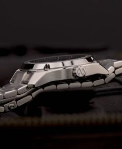 Formex – Essence ThirtyNine (39mm) Automatik Chronometer – Perlmutt 16 Formex – Essence ThirtyNine (39mm) Automatik Chronometer – Perlmutt -WATBANDIT Verkäufe Formex Essence case side crown min 2