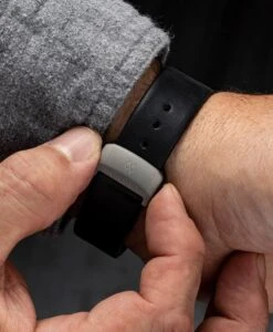 Formex – Field Automatic – Charcoal 41 – Nylon-Velcro-Band Schwarz -WATBANDIT Verkäufe Formex FIELD Automatic patented clasp with fine adjustment for leather straps min 4