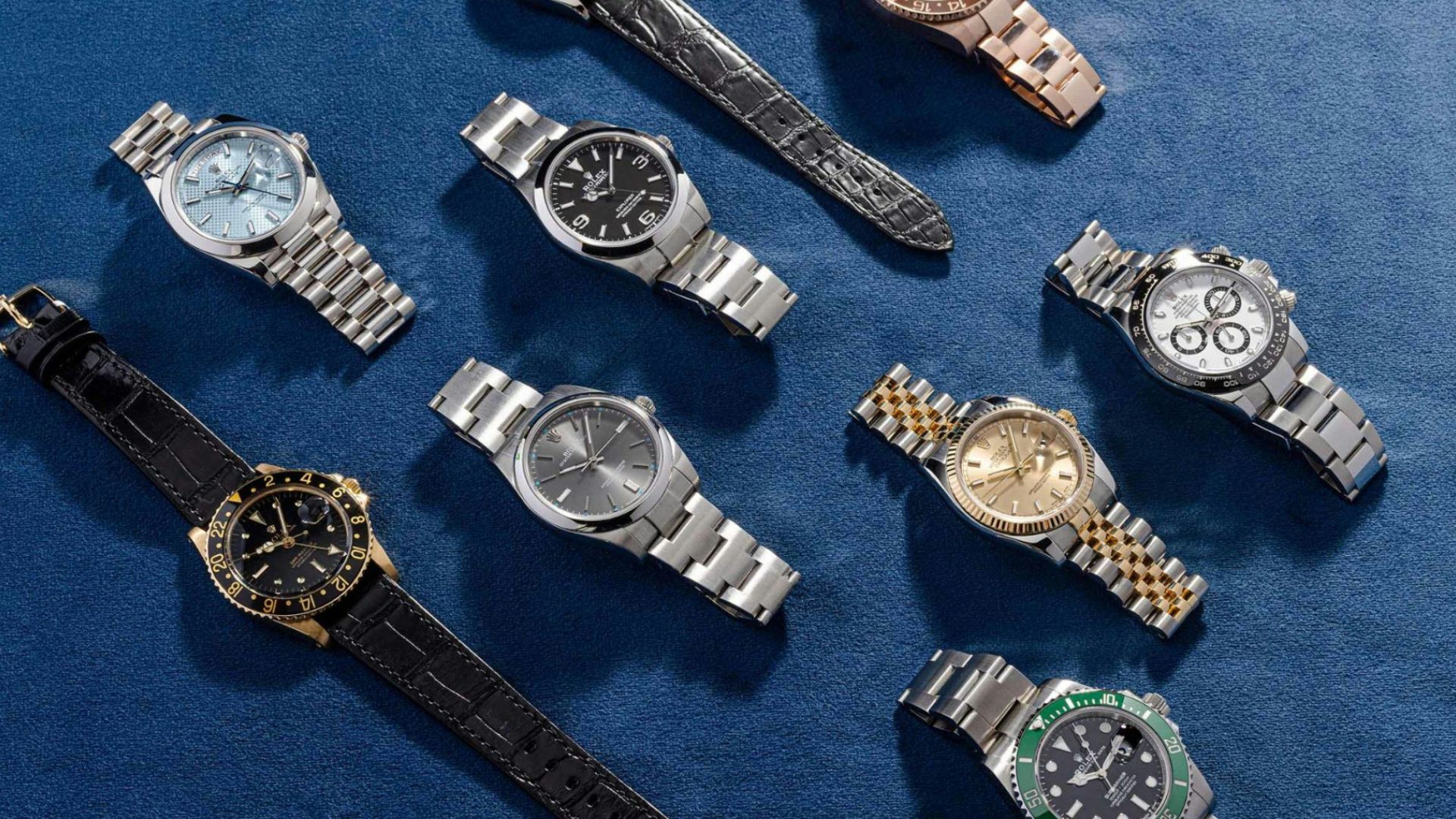 Titelseite -WATBANDIT Verkäufe Green and Beige Minimalist Skincare Product Presentation 19