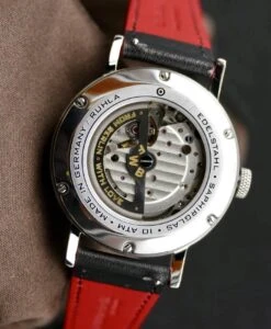 FineWatchesBerlin – HansaViertel – #1 Blau -WATBANDIT Verkäufe HansaViertel Case Back movement min 1