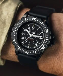 Marathon – 41mm Anthracite Large Diver’s Automatic (GSAR) -WATBANDIT Verkäufe Marathon 41mm Anthracite Large Divers Automatic GSAR wrist shot min