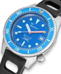 Titelseite -WATBANDIT Verkäufe Squale 1521 Series 026 A Sandblasted Blue RubberStrap closeup
